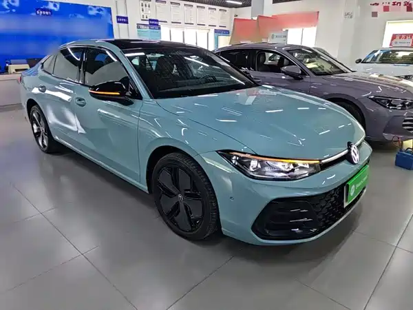 Volkswagen Passat 2024
