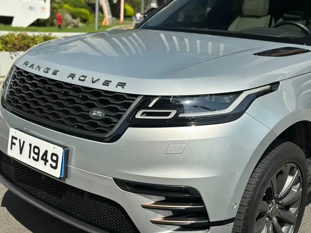 Land Rover Range Rover Velar 2019 — фото 8