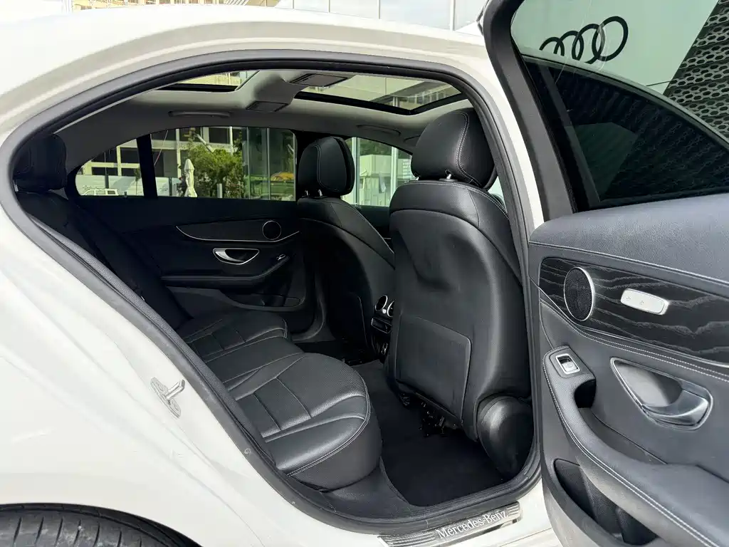 Mercedes-Benz C-Class 2020 — фото 7