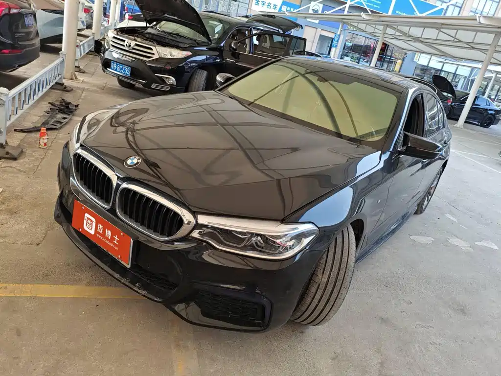 BMW 5 Series 2020 — фото 1
