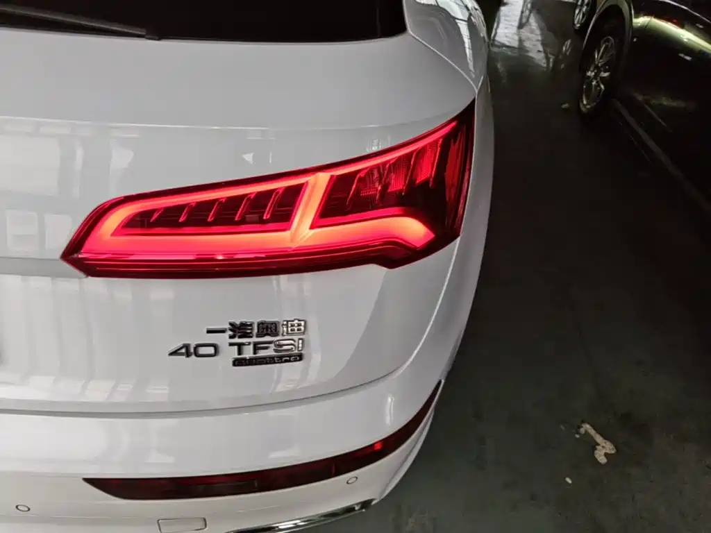 Audi Q5L 2019 — фото 8