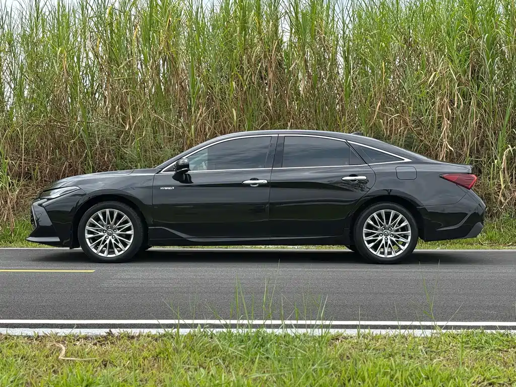 Toyota Avalon 2023 — фото 24
