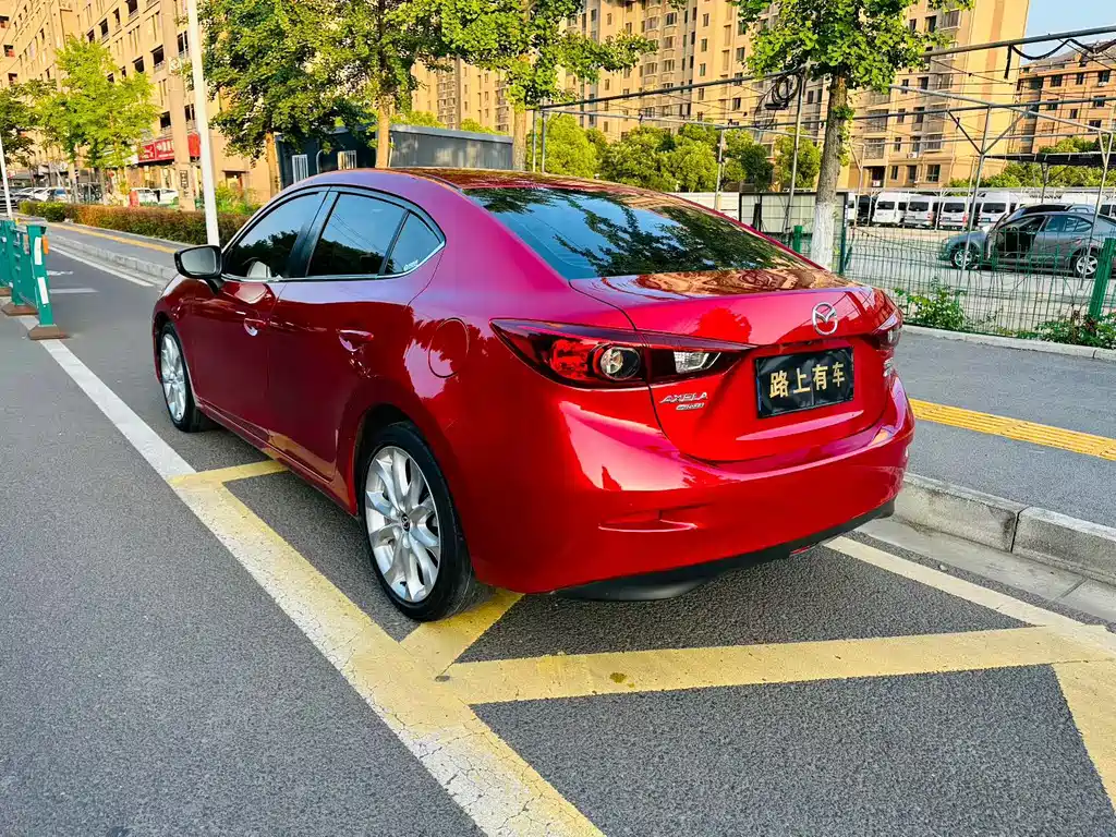 Mazda 3 Axela 2016 — фото 8