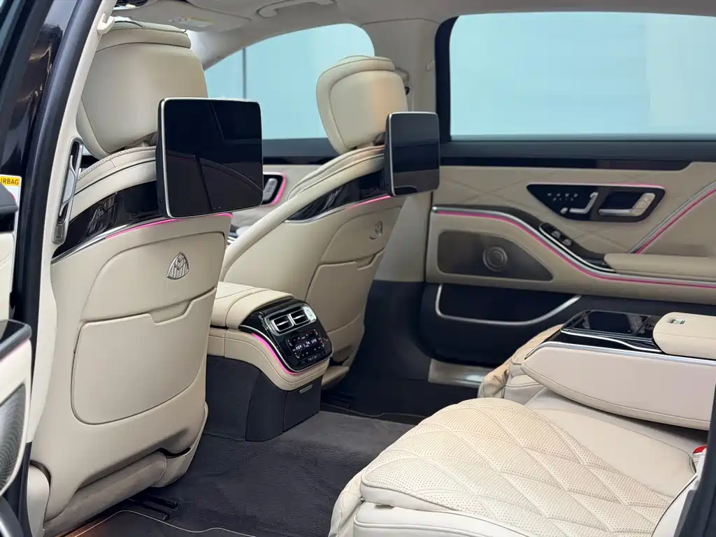 Mercedes-Benz Maybach S-Class 2023