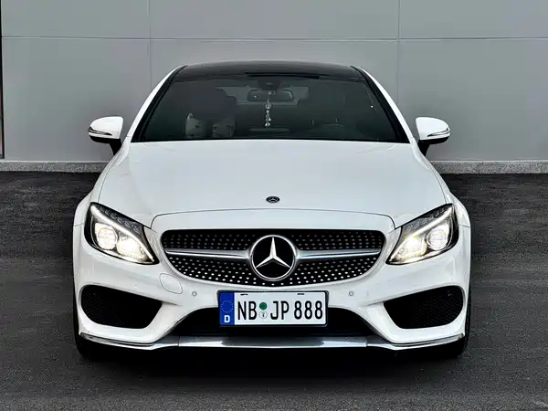 Mercedes-Benz C-Class 2018