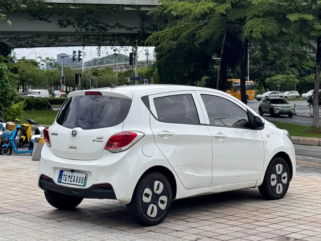 Changan Benben E-Star 2021 — фото 6