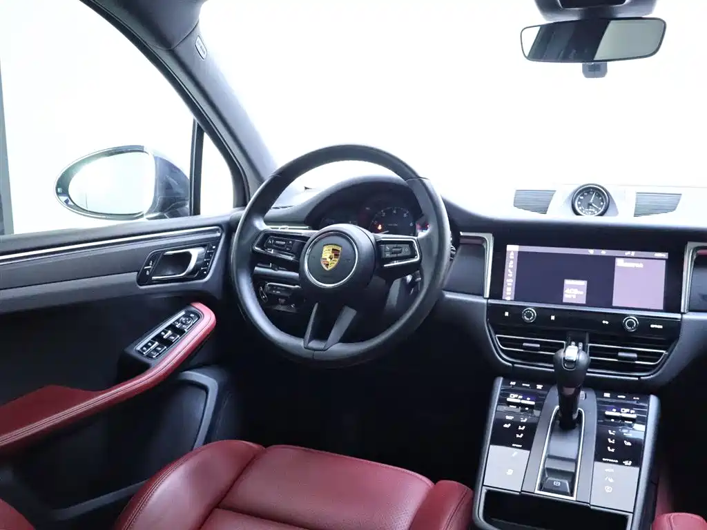 Porsche Macan 2023 — фото 16