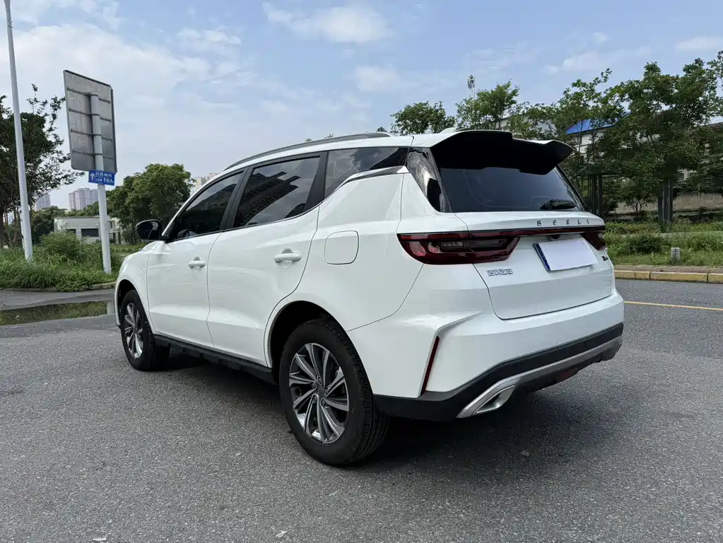 Geely Vision X6 2023 — фото 15