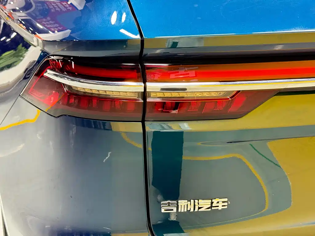 Geely Xingyue L 2022 — фото 25