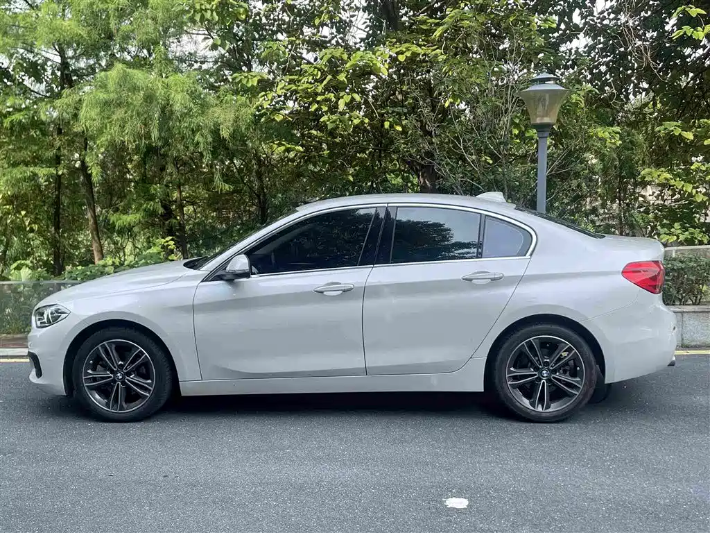 BMW 1 Series 2019