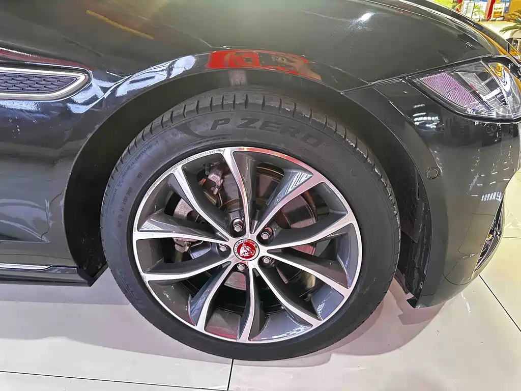 Jaguar XFL 2023 — фото 19