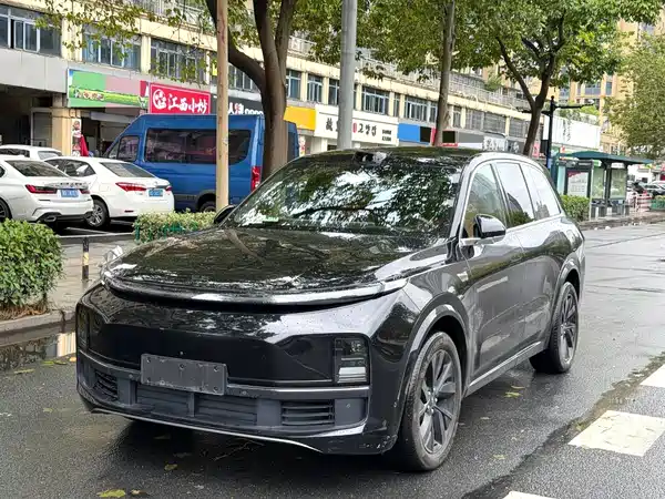 Li Auto L8 2023