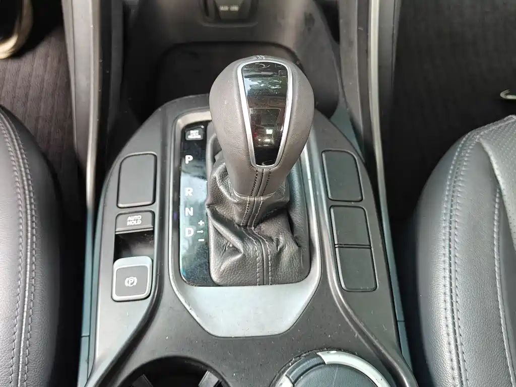 Hyundai Santa Fe 2015 — фото 22