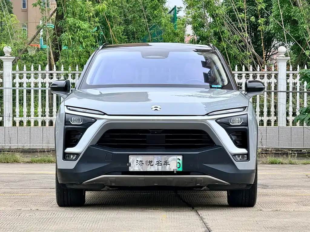 NIO ES8 2019
