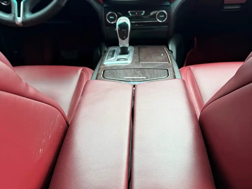Maserati Ghibli 2014 — фото 11