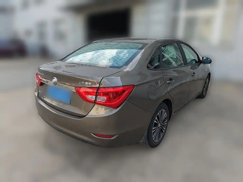 Buick Excelle 2017 — фото 12