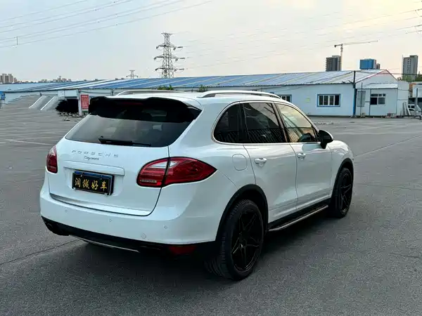 Porsche Cayenne 2014