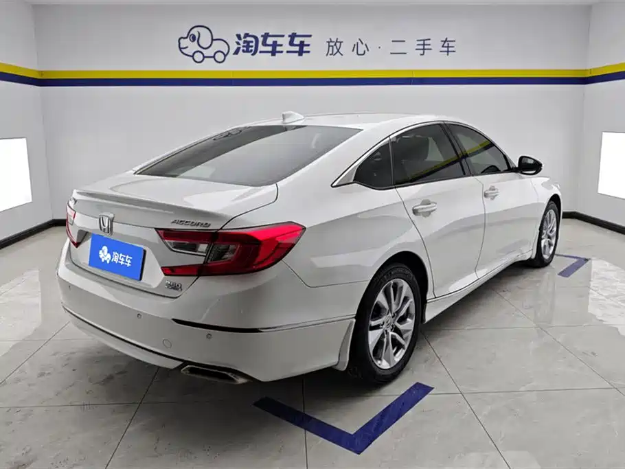 Honda Accord 2019 — фото 3