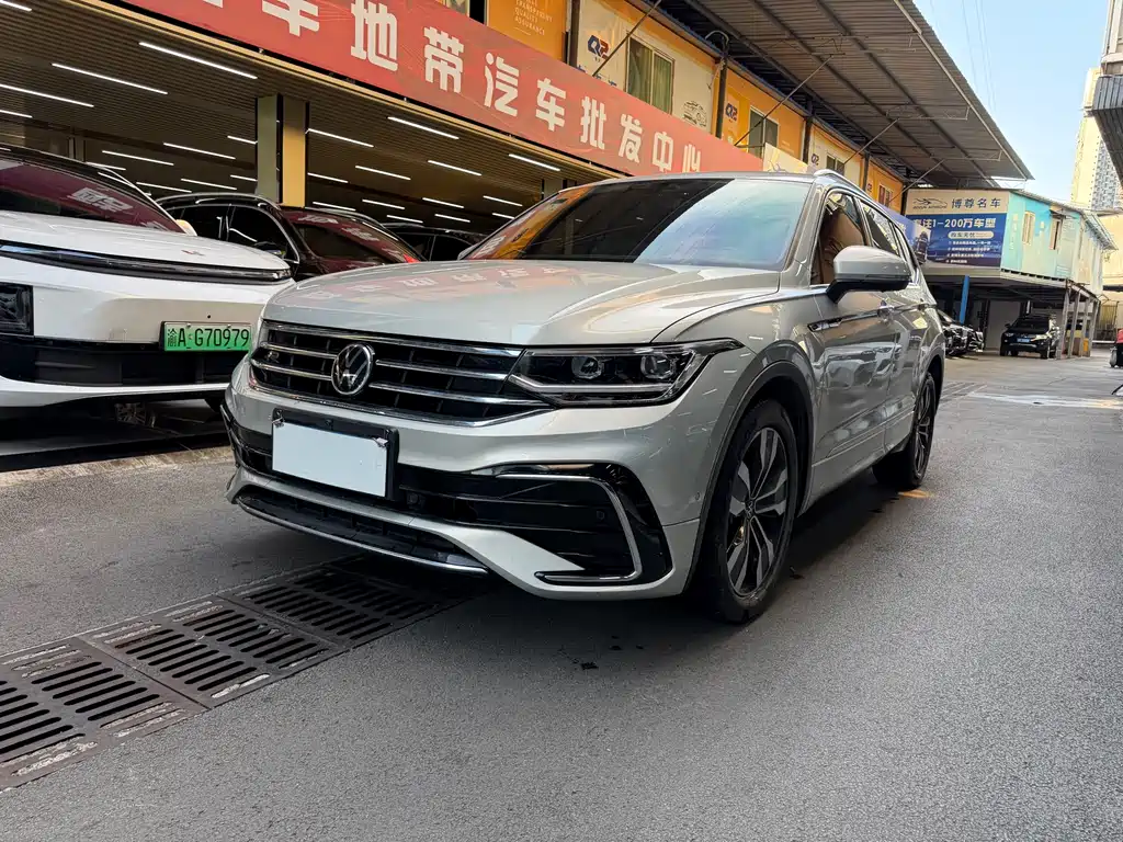 Volkswagen Tiguan L 2021