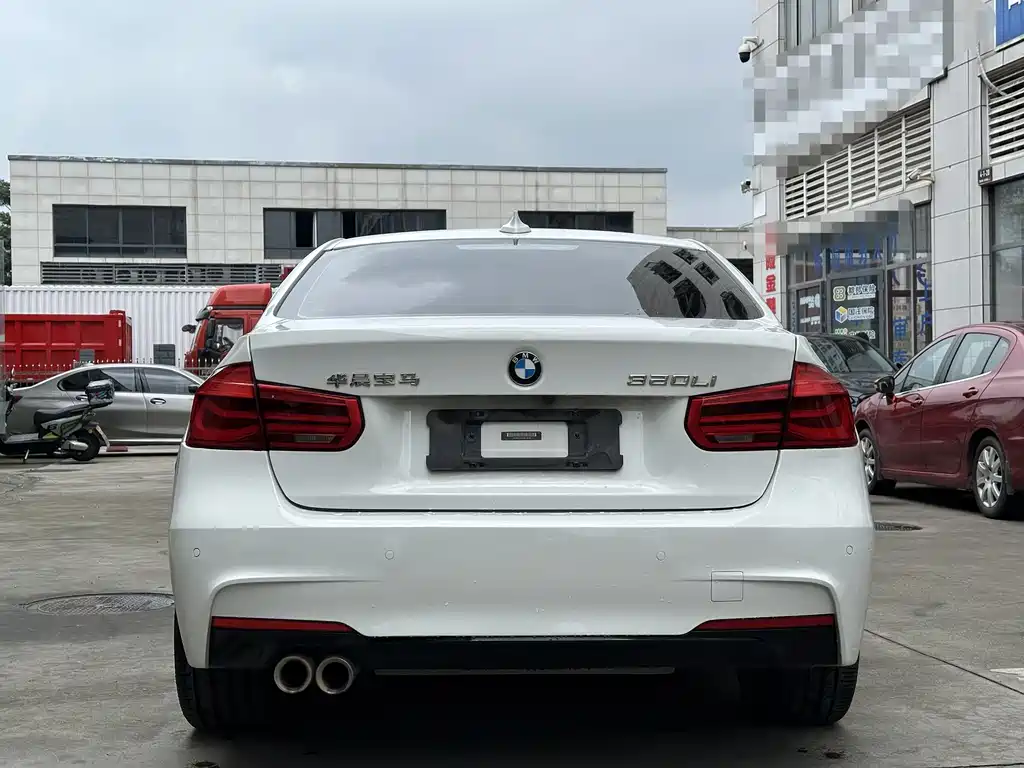 BMW 3 Series 2018 — фото 2