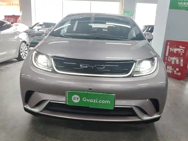BYD Dolphin 2023