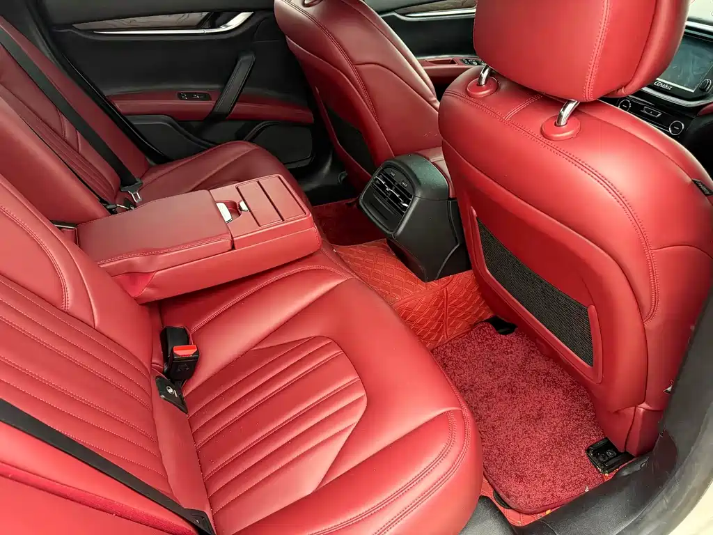 Maserati Ghibli 2014 — фото 14