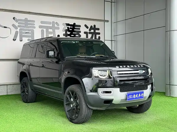 Land Rover Defender 2023