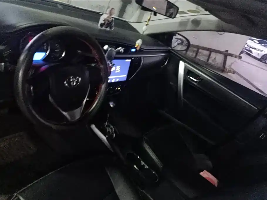 Toyota Corolla 2016 — фото 12