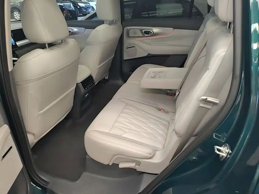 GAC Motor Trumpchi GS8 2022 — фото 17