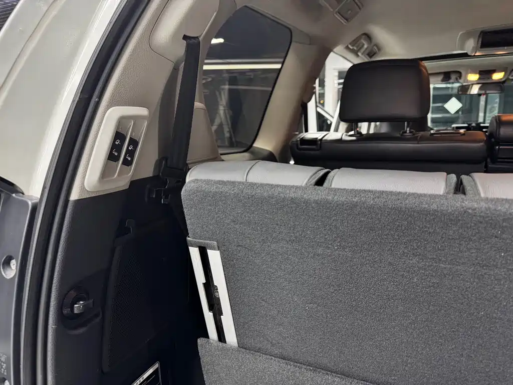 Toyota Prado 2017 — фото 12
