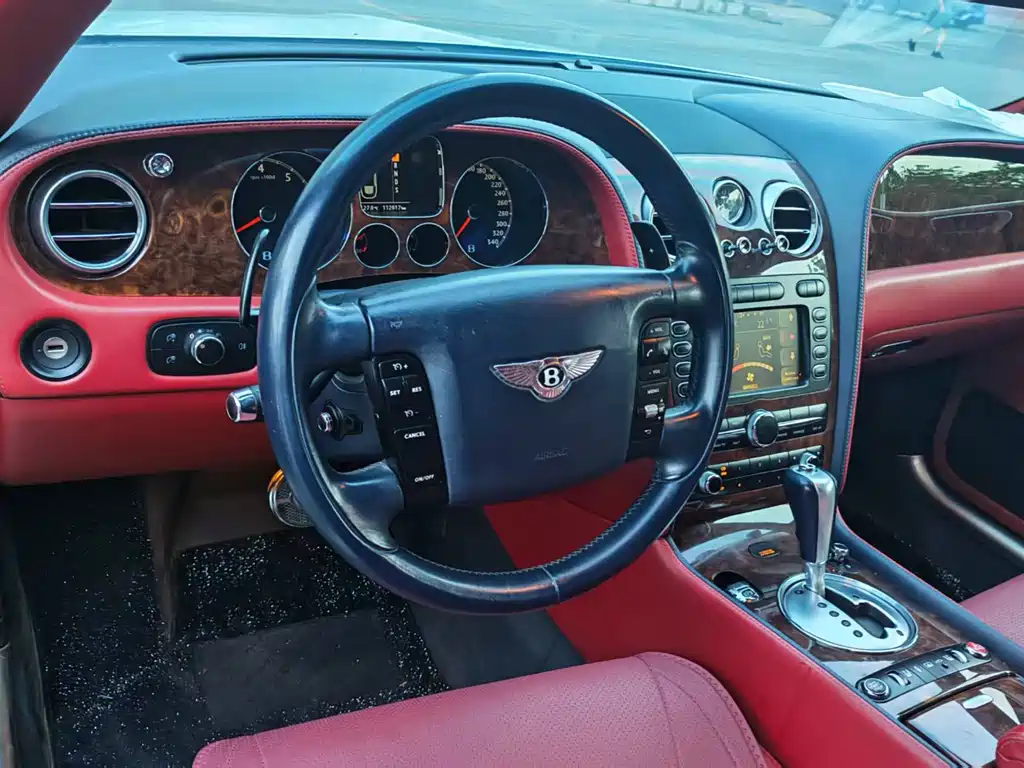 Bentley Flying Spur 2011 — фото 3