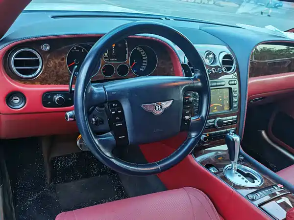 Bentley Flying Spur 2011