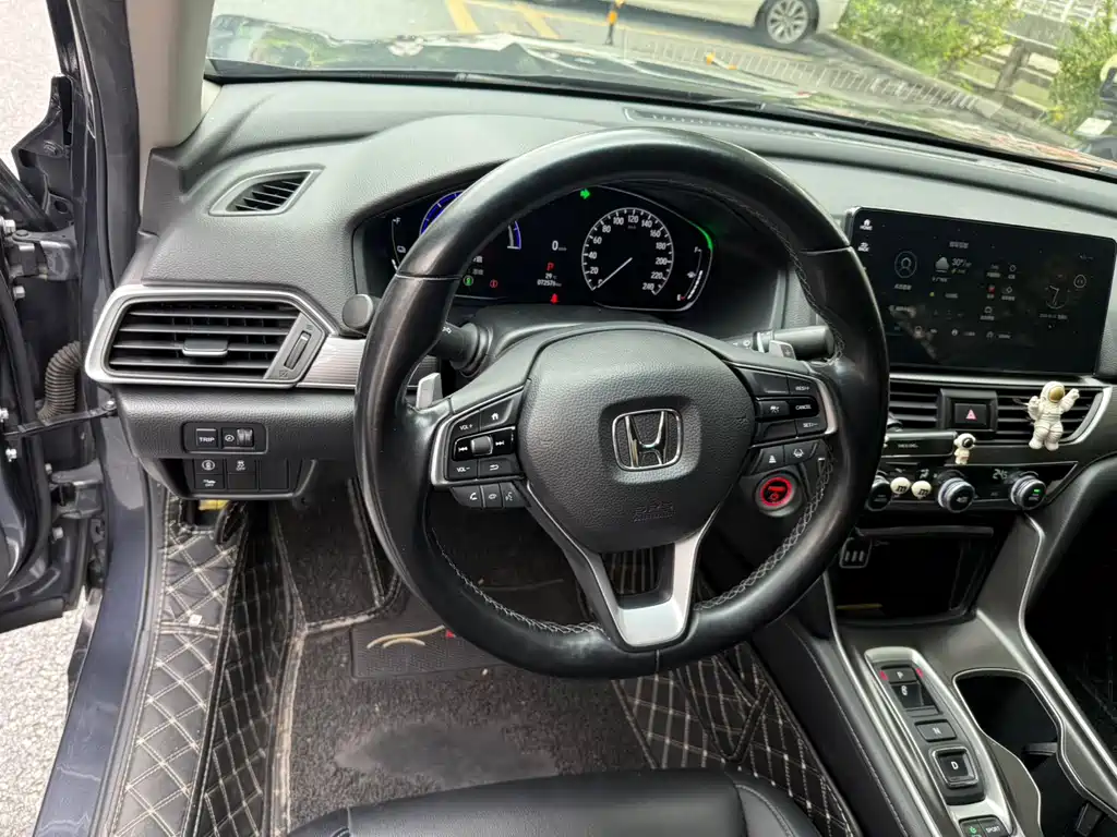 Honda Accord 2021 — фото 10