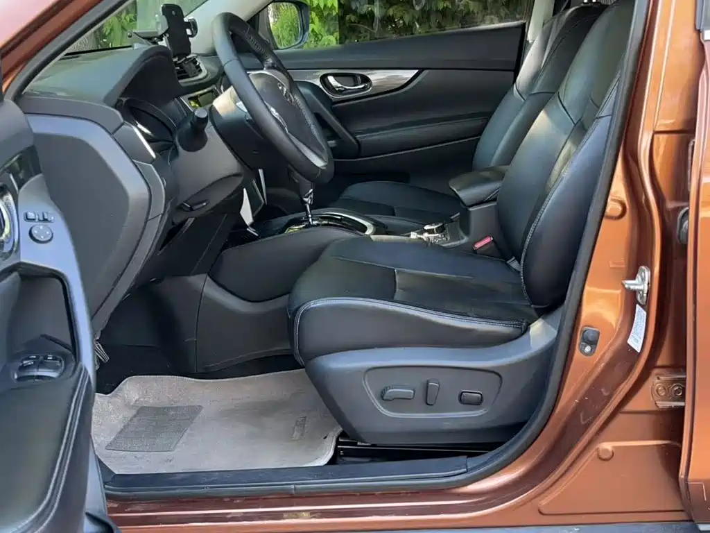 Nissan X-Trail 2015
