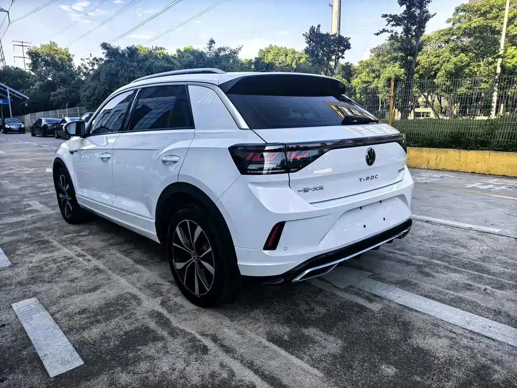 Volkswagen T-Roc 2023