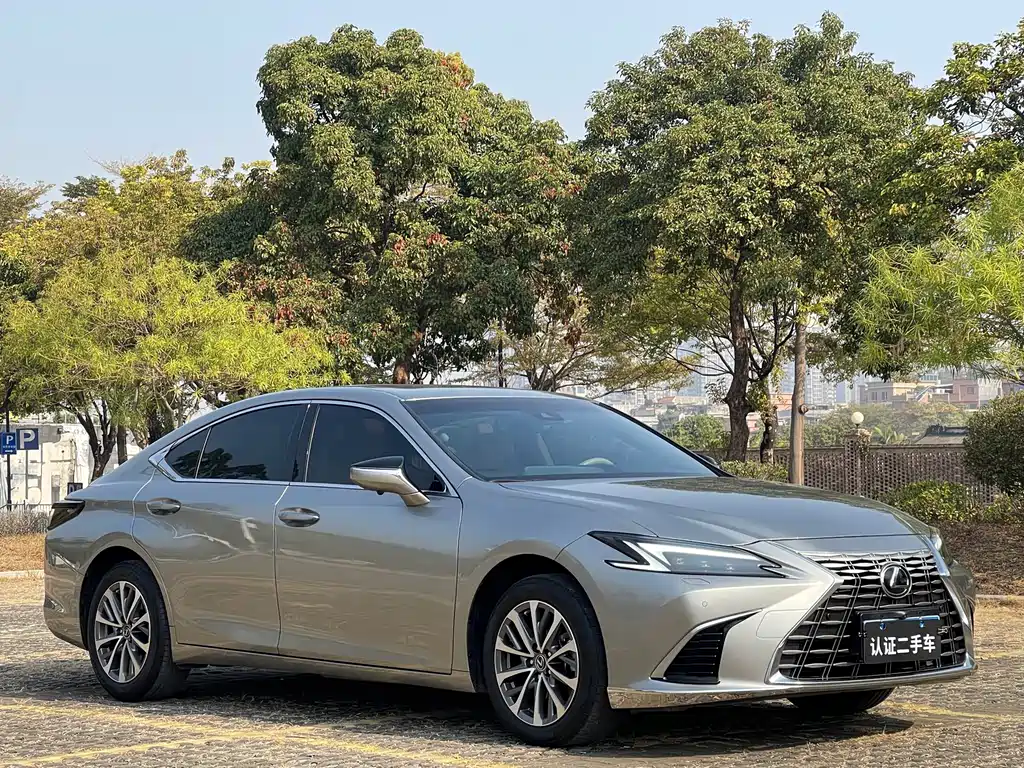 Lexus ES 2025 — фото 3