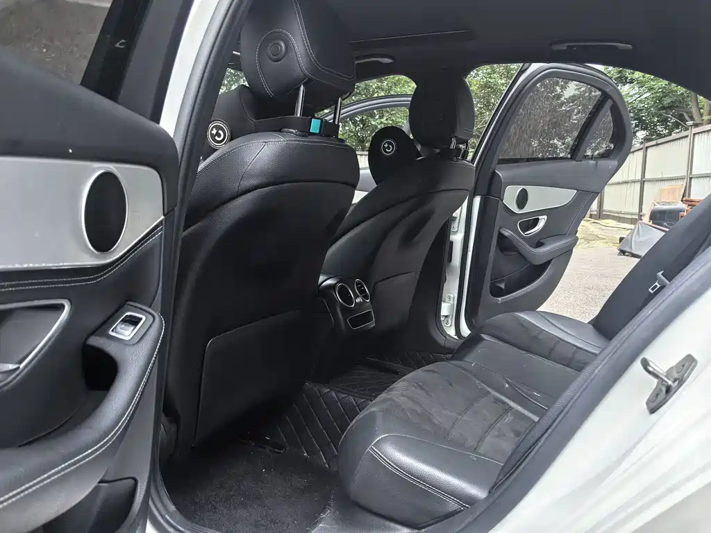 Mercedes-Benz C-Class 2019 — фото 10