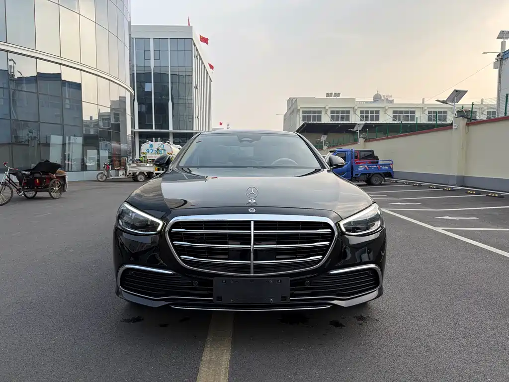 Mercedes-Benz S-Class 2022 — фото 1