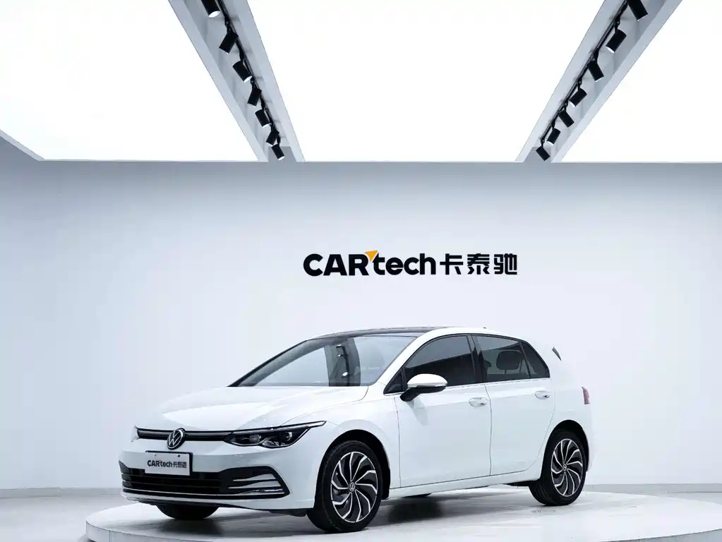 Volkswagen Golf 2023