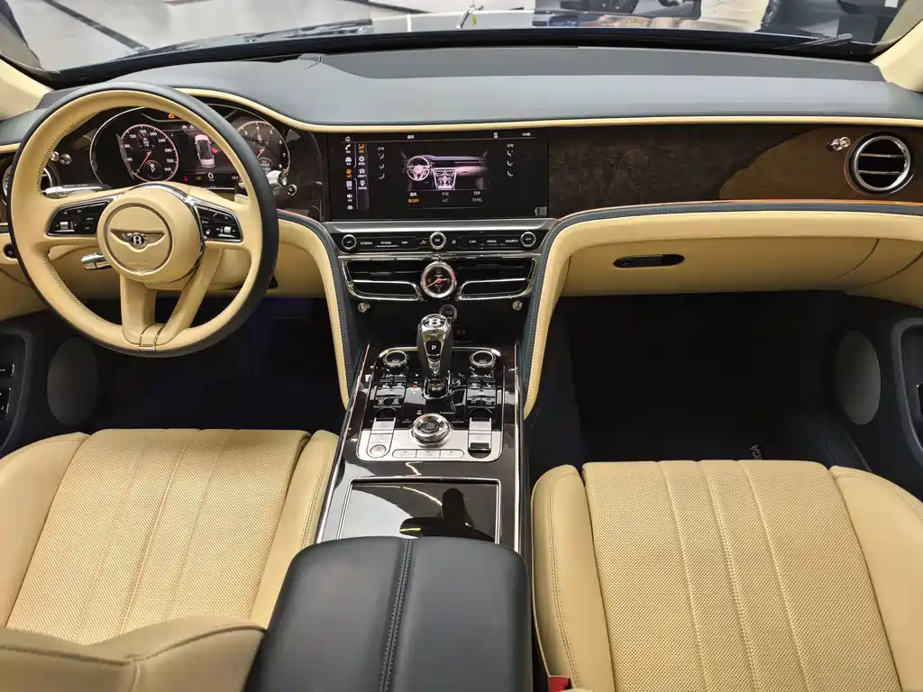 Bentley Flying Spur 2022 — фото 25