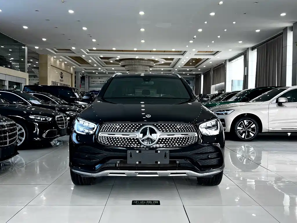 Mercedes-Benz GLC 2023