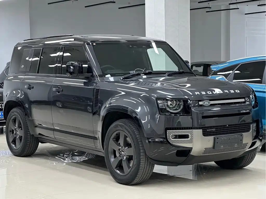 Land Rover Defender 2023 — фото 21
