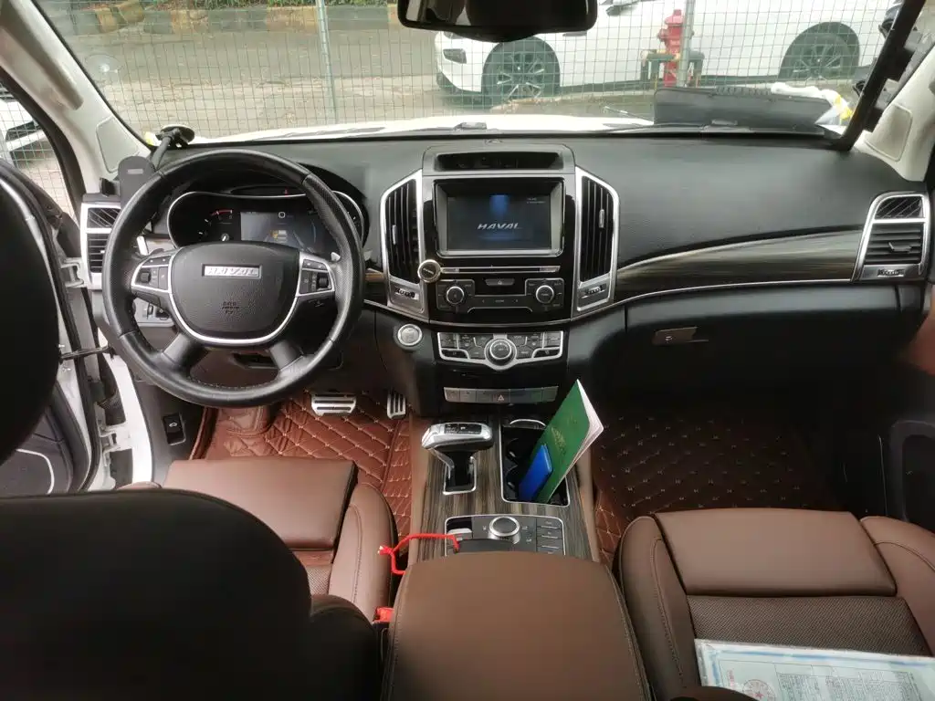 Haval H9 2017 — фото 13
