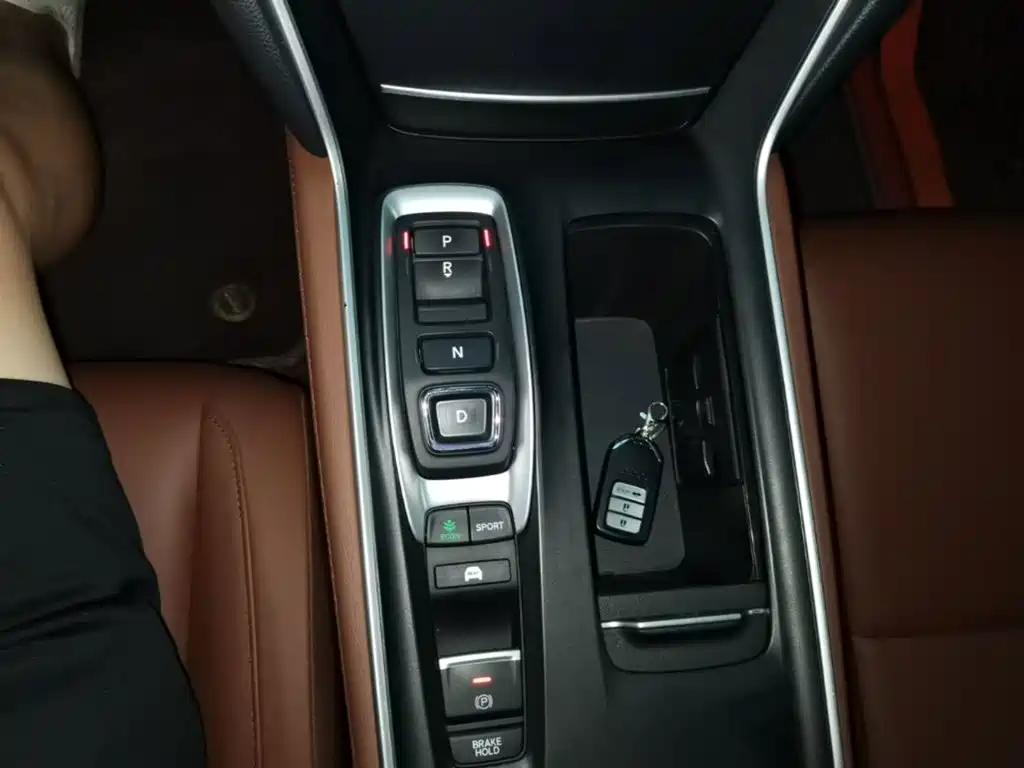 Honda Inspire 2022 — фото 14