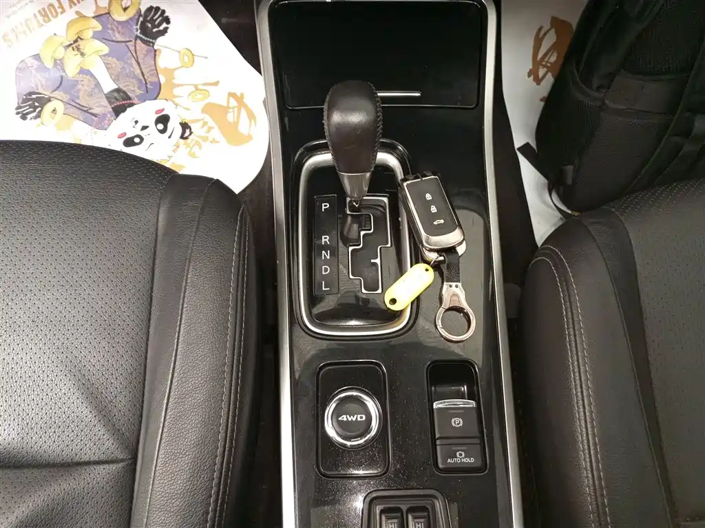 Mitsubishi Outlander 2017 — фото 10