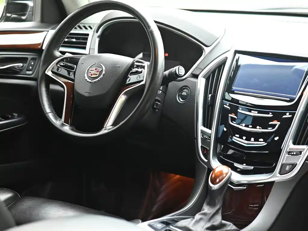 Cadillac SRX 2013 — фото 6