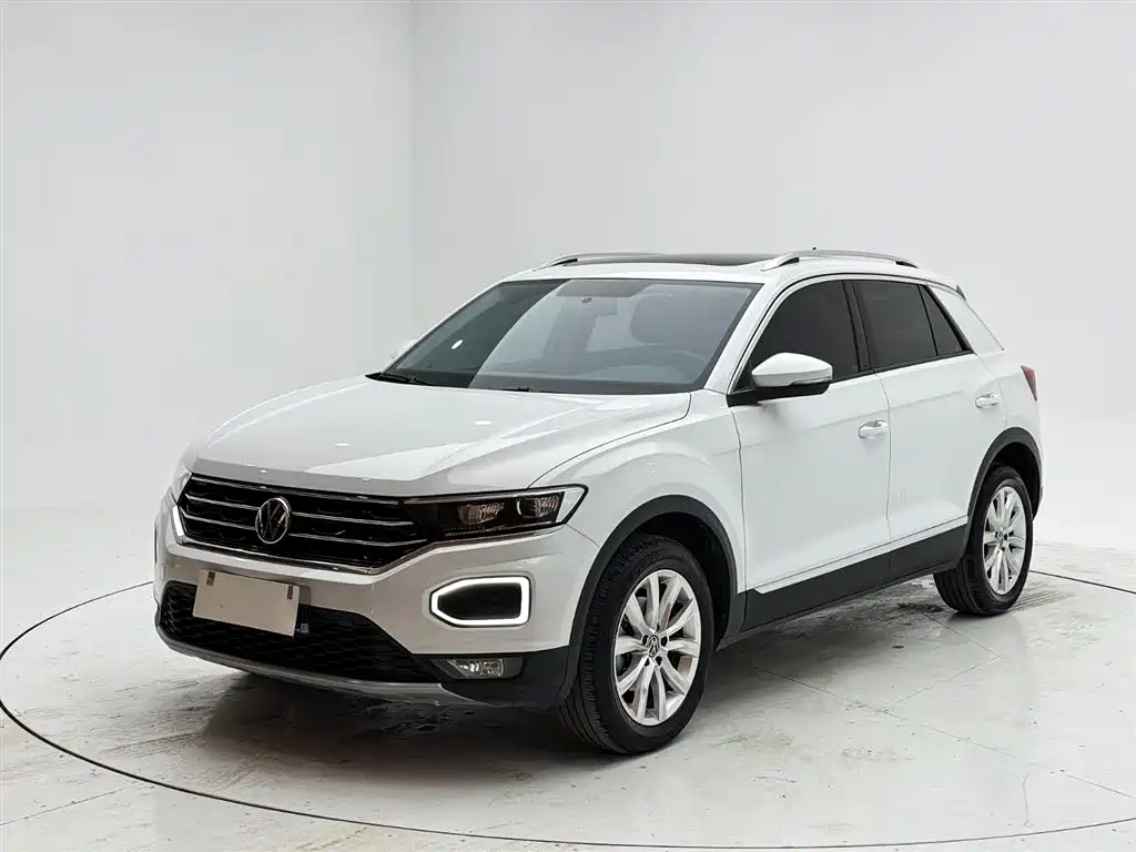 Volkswagen T-Roc 2022 — фото 1