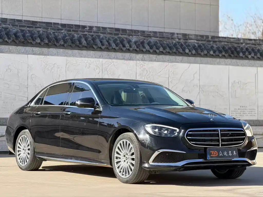 Mercedes-Benz E-Class 2023 — фото 3