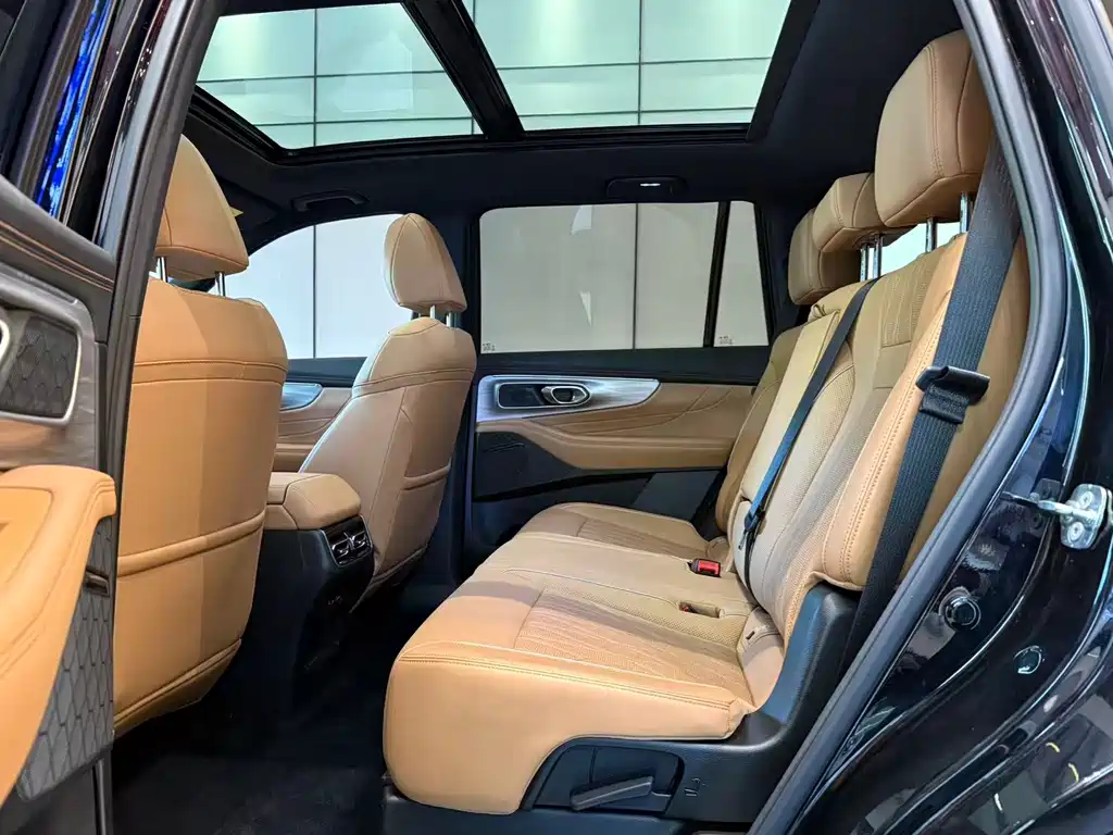 GAC Motor Trumpchi GS8 2024 — фото 6