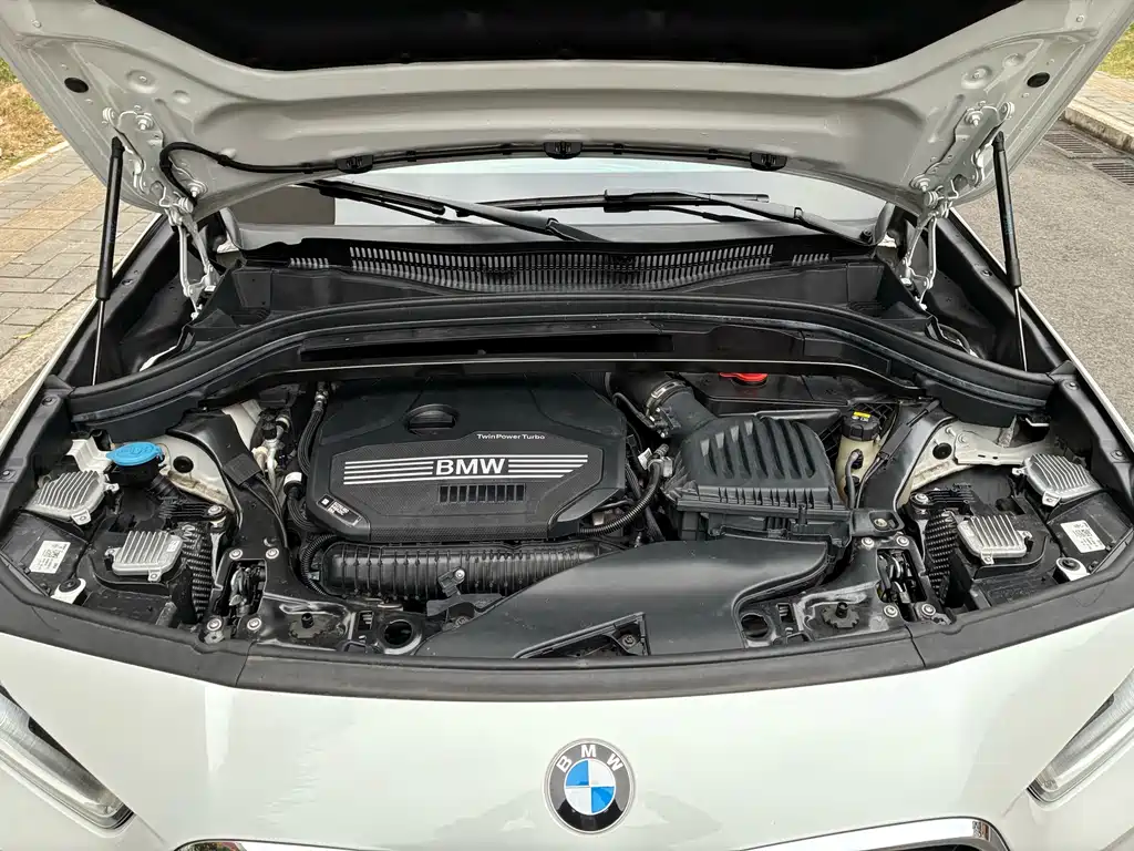 BMW X2 2022 — фото 12
